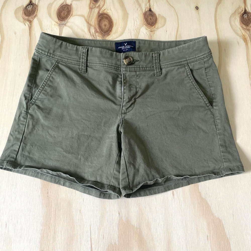 American Eagle Women's Size 4 Midi Shortie Short Olive Green Y2K